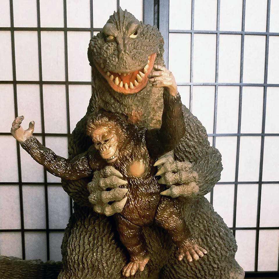 Full Review: Gigantic Series Godzilla 1962 Vinyl Figure By X-Plus